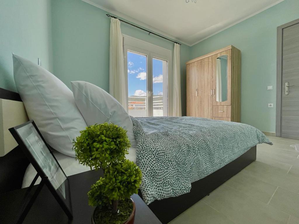 The Breeze & Sunlight Apartment Nea Vrasna Exterior foto